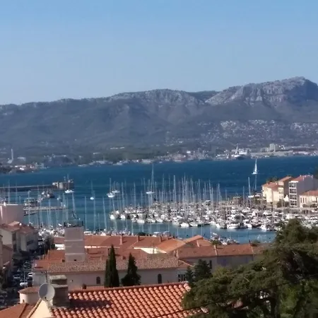 Sur Le Toit Apartment Saint-Mandrier-sur-Mer